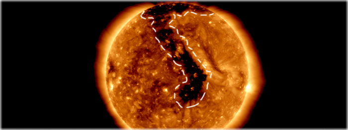 buraco coronal gigantesco está de frente com a Terra