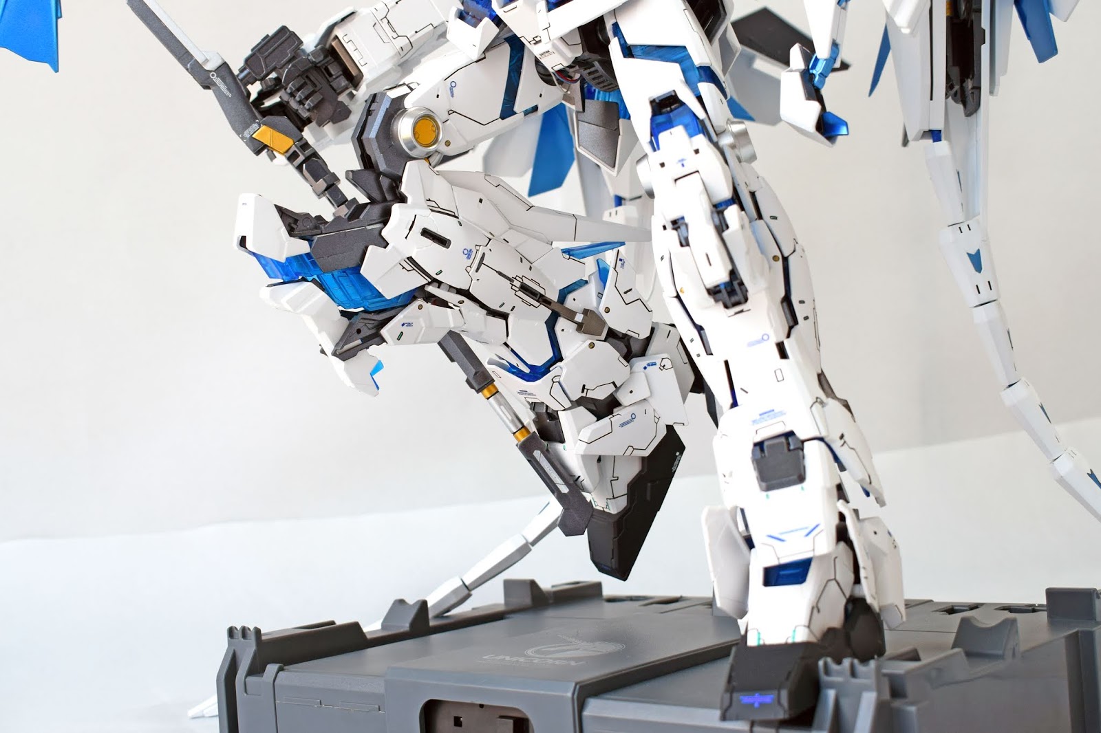 Custom Build: RX-0 Full Armor Unicorn Gundam Plan B - Gundam Kits
