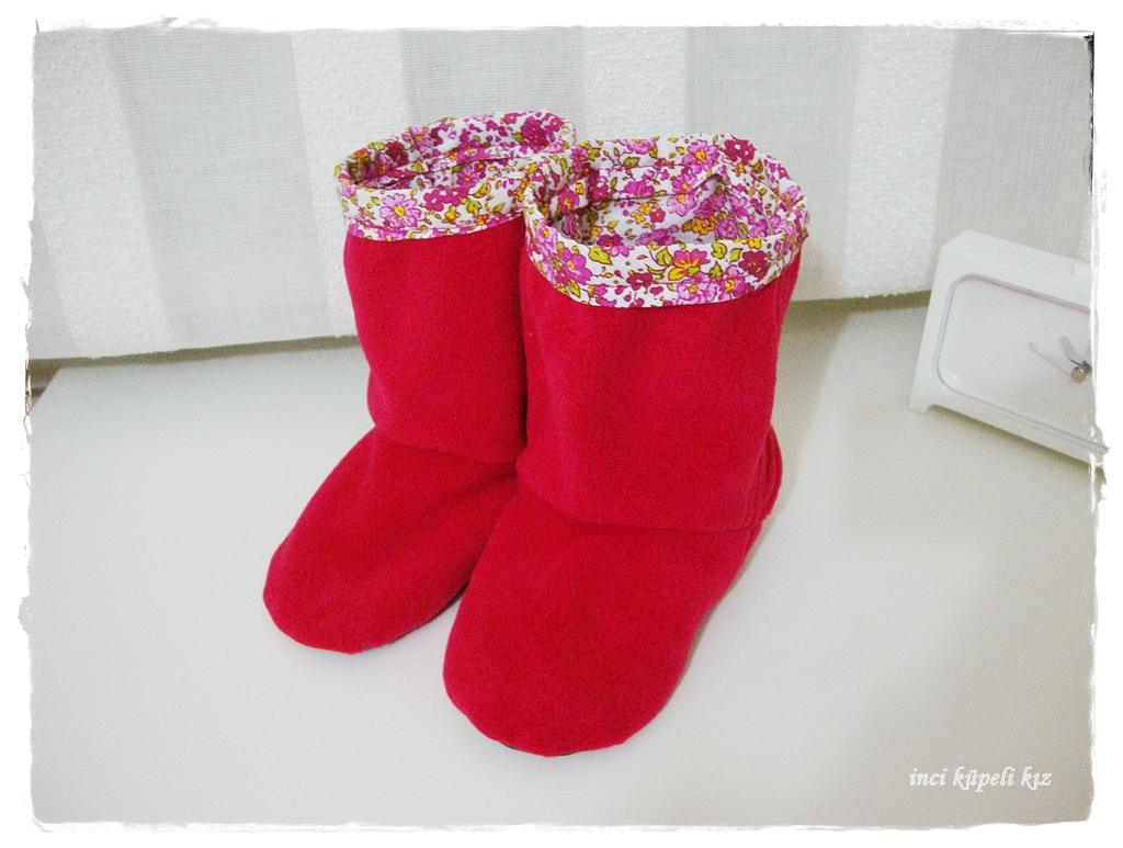 inci küpeli kız ev botu