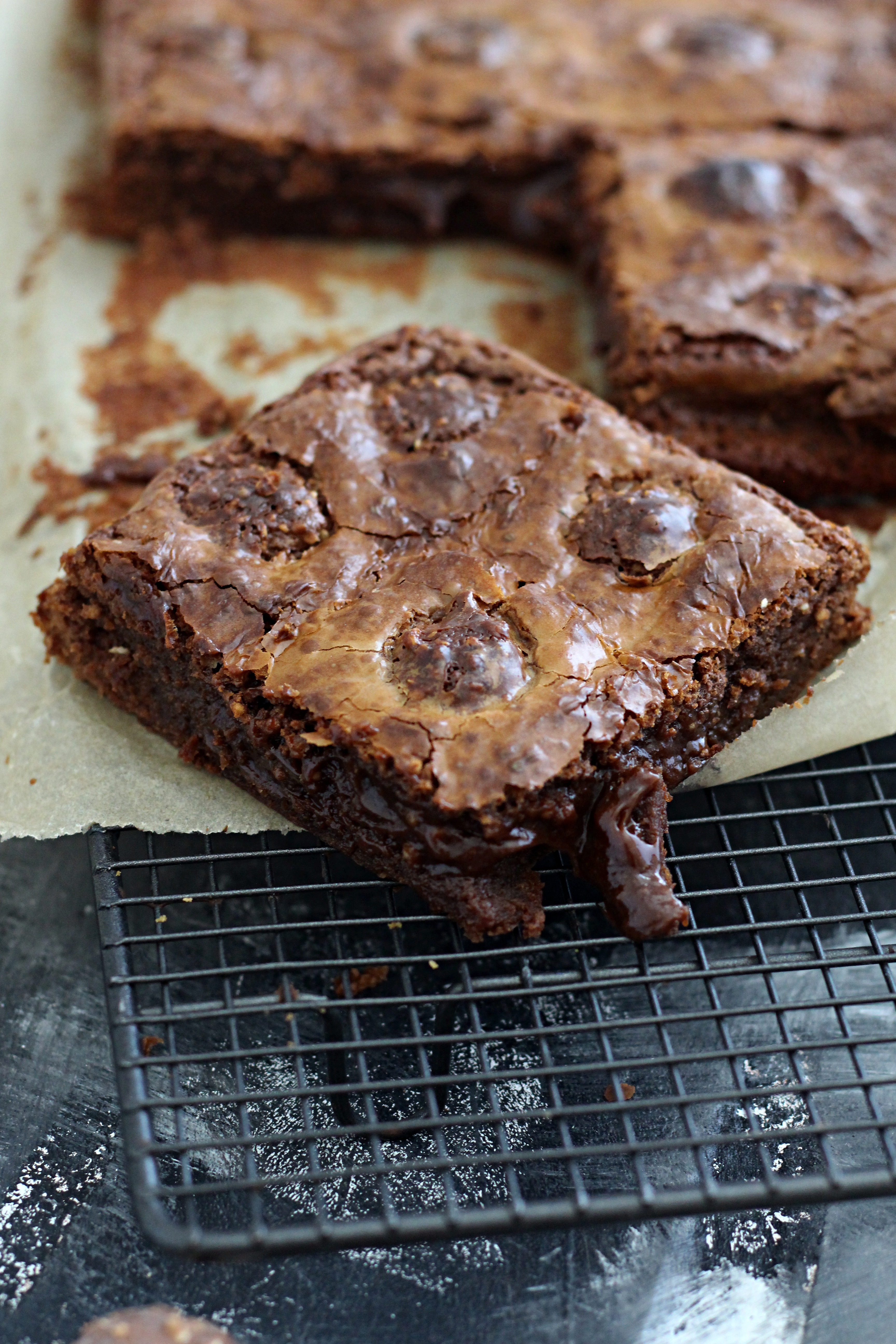 extra schokoladige Brownies mit Rocher - Biskuitwerkstatt