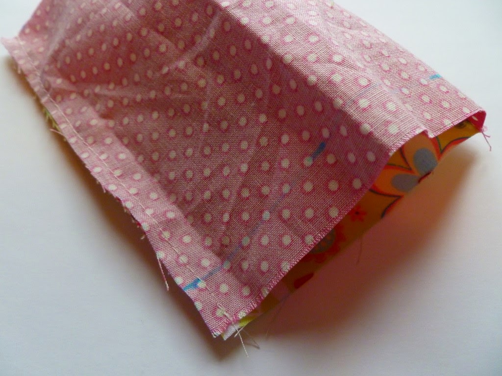 Pretty Things : Craft market favourite - fabric tissue holder