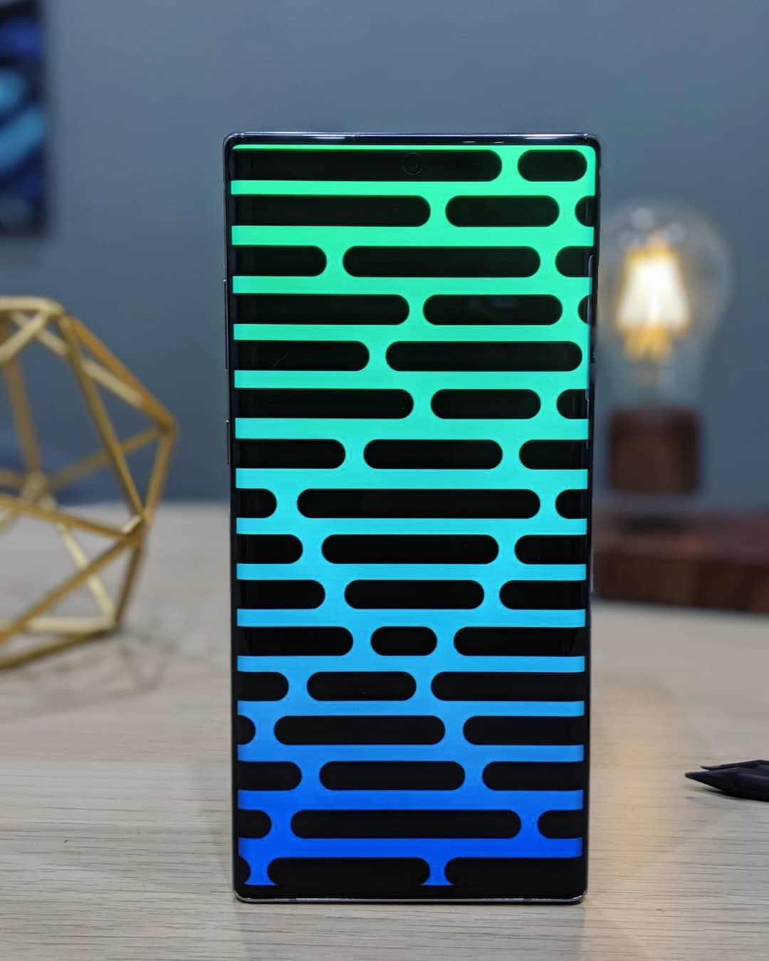 Galaxy S10 Plus Cutout Wall Wallpaper Galaxy Note 10 Plus Moudreview