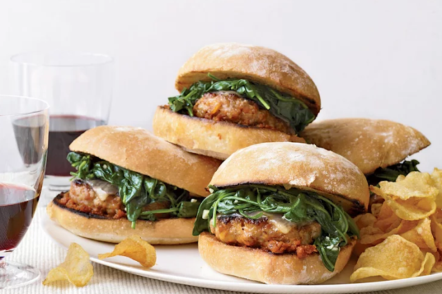 alt="burger,foods,Italian sausage with garlicky spinach Burger ,food recipes,recipes,yummy,delicious"