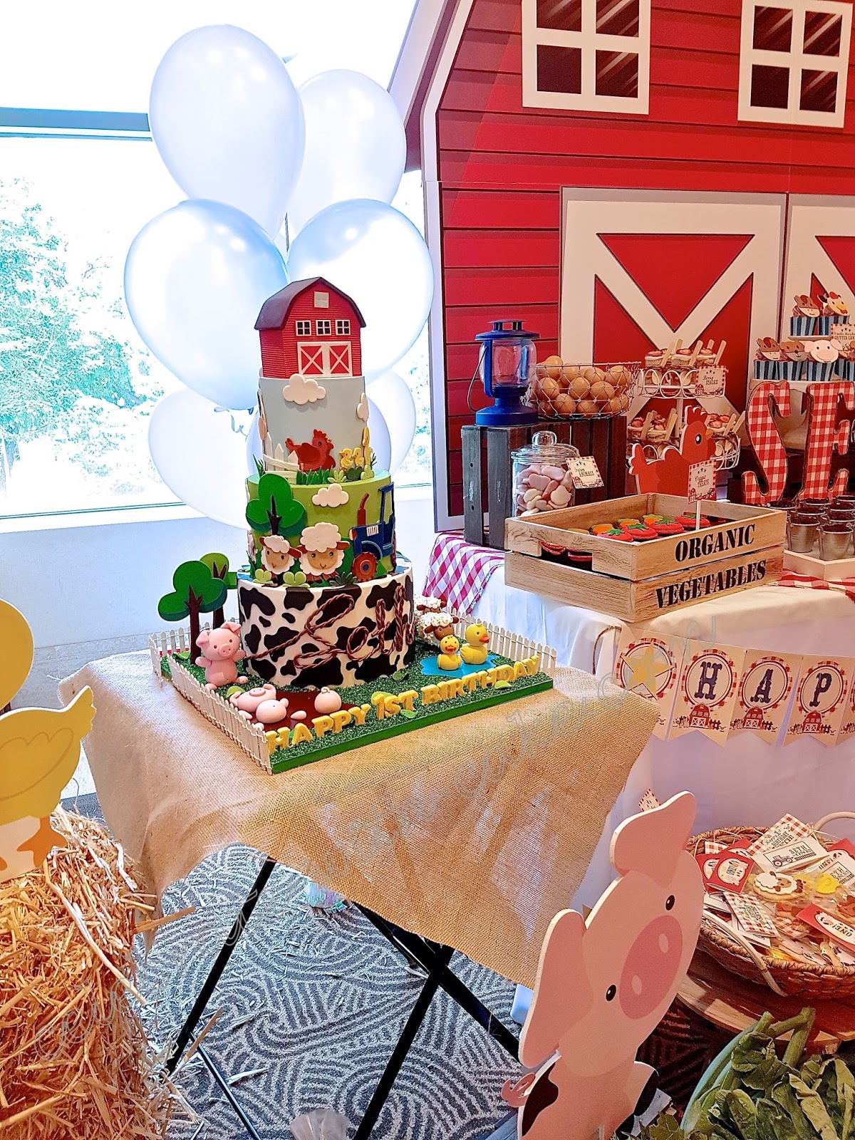 Farm themed Dessert Table (Click on post for more pictures)