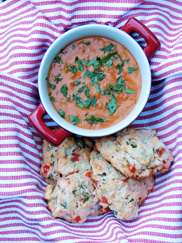 Tomato Biscuits with Chorizo and Green Chile Gravy Bobbi's Kozy Kitchen
