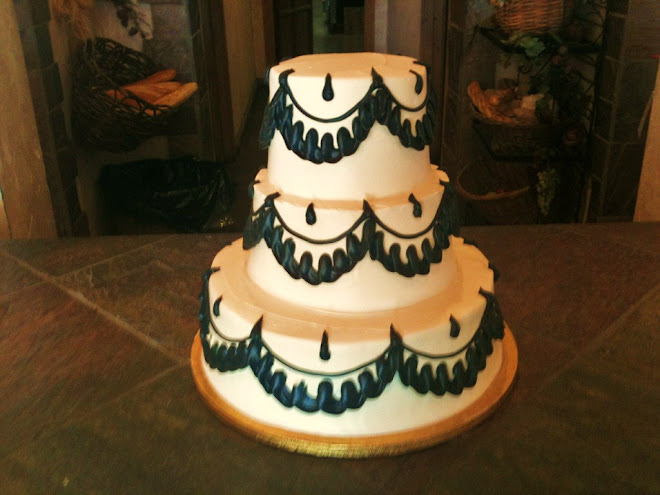 Teardrop_Wedding_Rum_Cake 1099