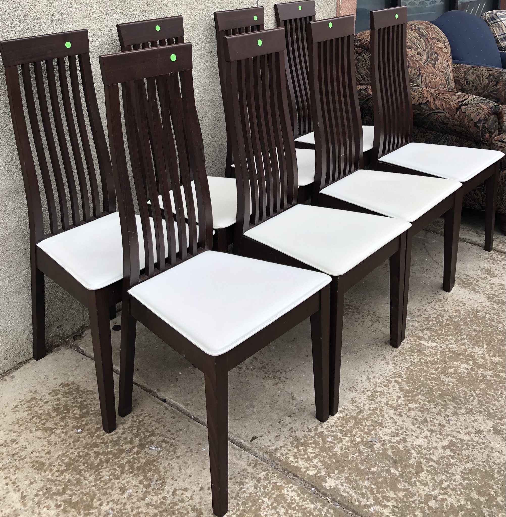 Uhuru Furniture & Collectibles 481306 Set of 8 Dining Chairs SOLD