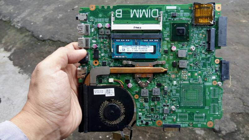 harga-servis-laptop-mati-total