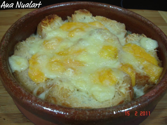  SOPA DE CEBOLLA (II) Y CANAPES QUESO CABRA Y CEBOLLA CARAMELIZADA 