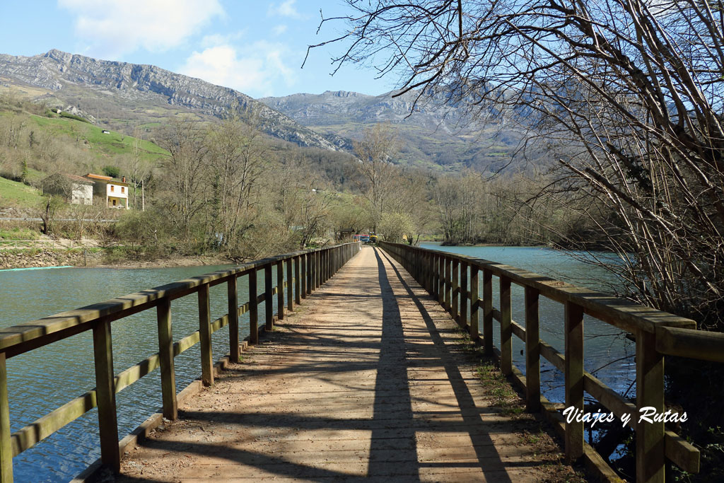 Pasarela de embalse de Valdemurio