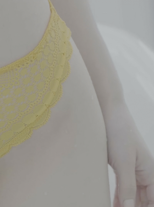 셔츠 벗는 김나정 아나운서 노란 속옷