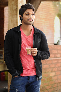 Allu Arjun Julayi Movie Working Stills [Andhrula Music]