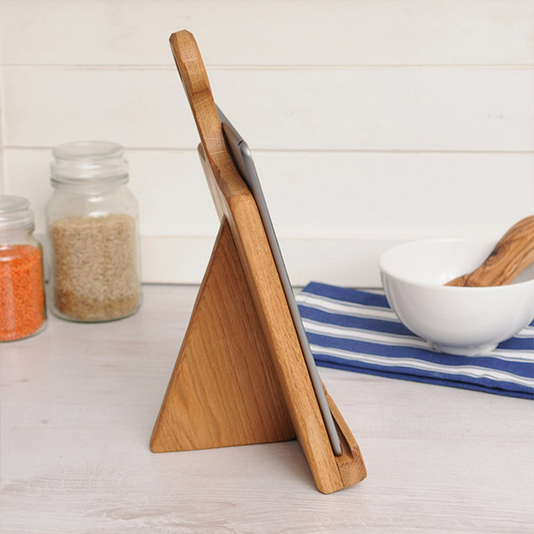 Engraved Oak iPad Recipe Stand Giveaway worth £44.99 Tinned Tomatoes