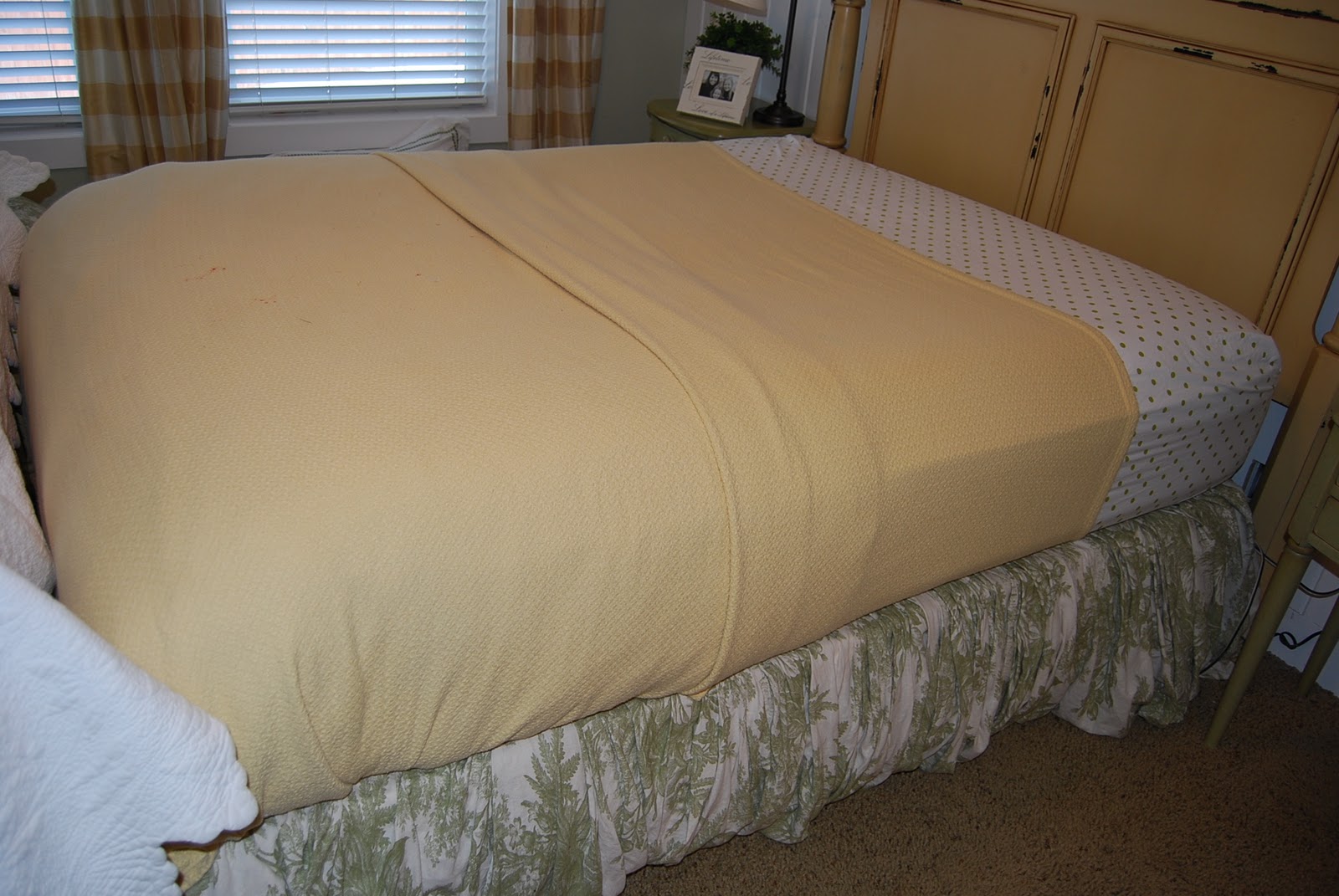 CreativaCale Kako namestiti bracni krevet?How to bedding master bad?