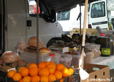 Algoz market - oranges and olive oil