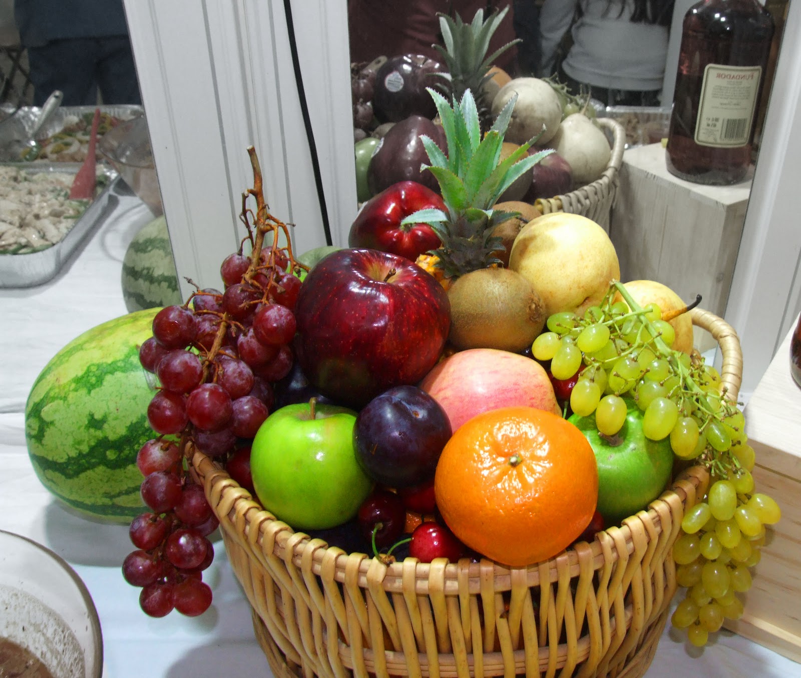 graxa-s-page-13-different-kind-of-fruits-for-the-new-year-celebration