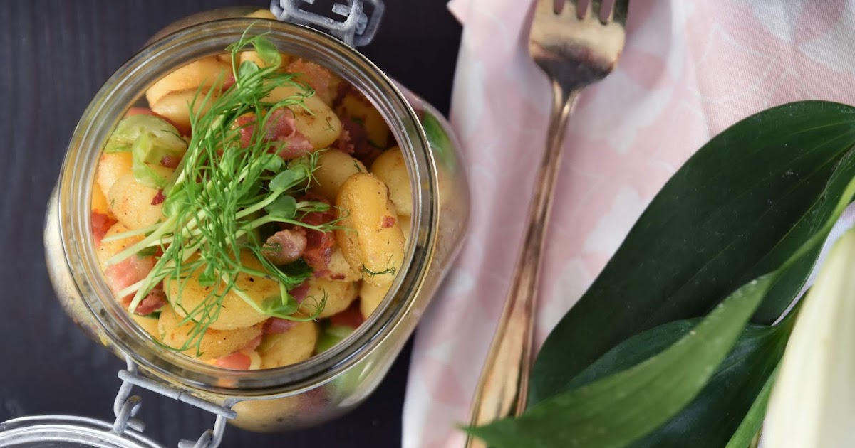 Gnocchi med kapris, sardeller, pancetta och brysselkål