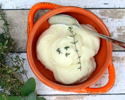 Perfect Make-Ahead Mashed Potatoes ♥ KitchenParade.com, also called Party Potatoes, smooth, rich and fluffy, great for serving a crowd, perfect for parties and family gatherings.
