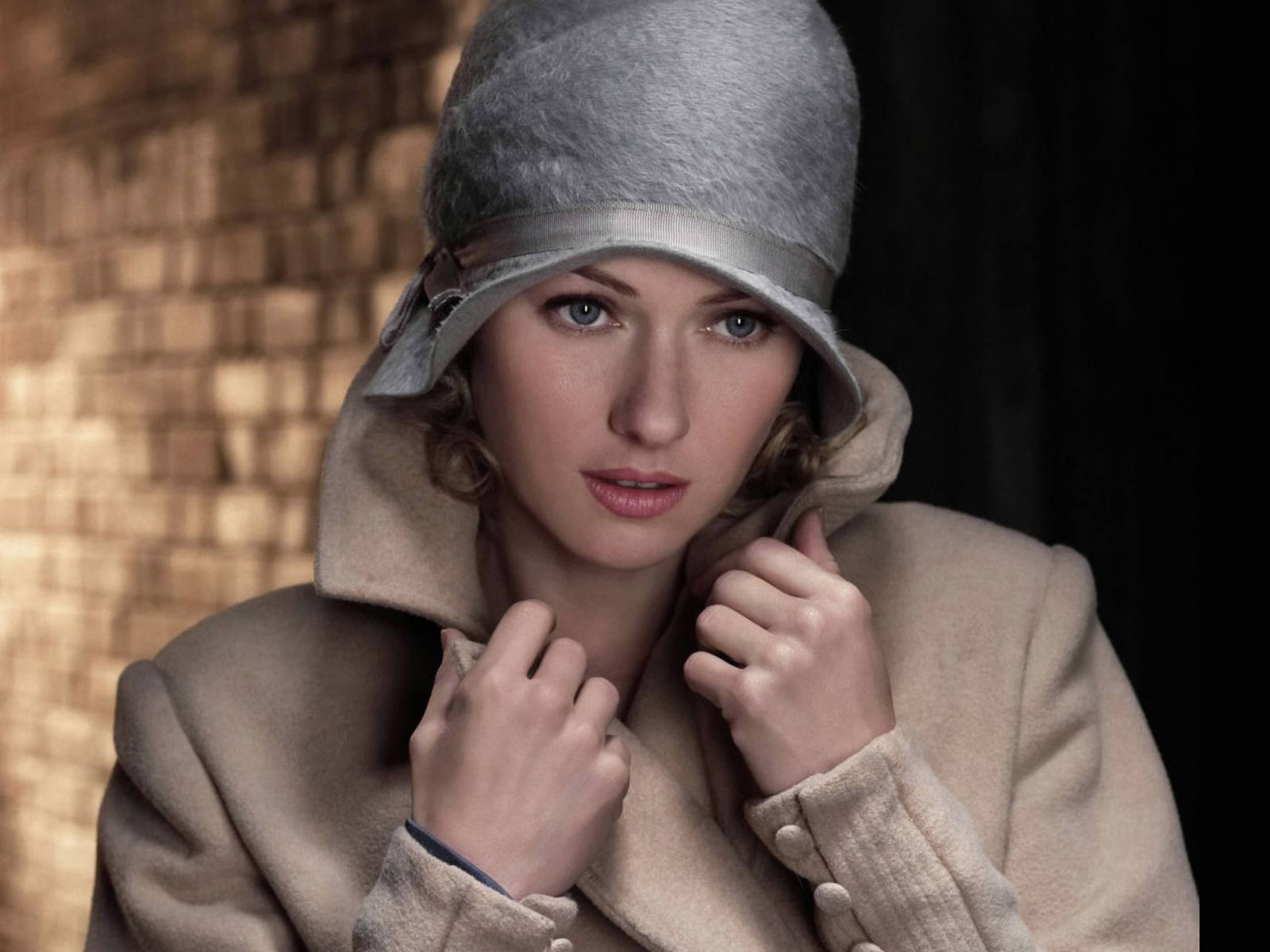 Naomi Watts Hot Picture: Hot Pictures Naomi Watts