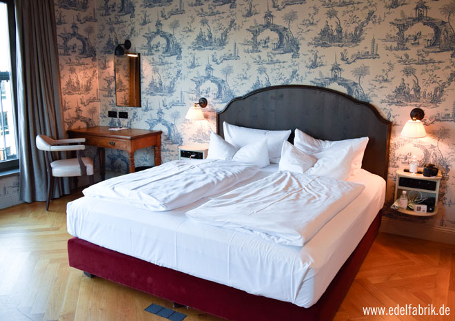 John Skitchen 2011 Oktober Hotel Jungbrunn Tannheim Osterreich