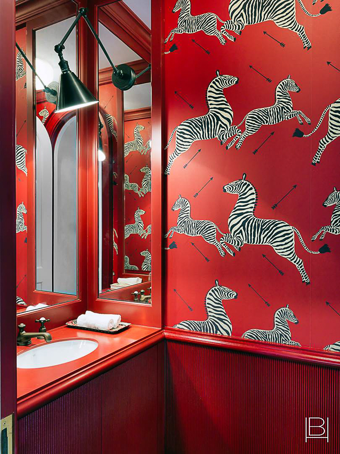 Englantilaista ja värikästä