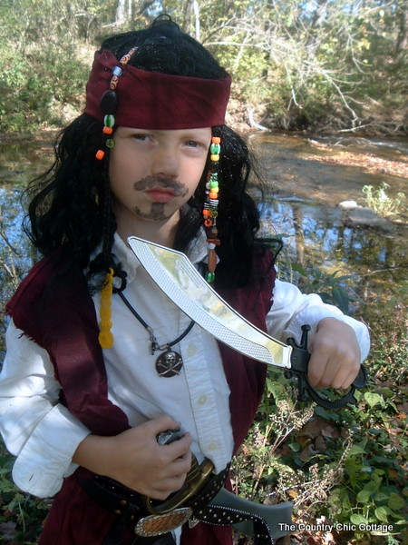 How to Make a Jack Sparrow Costume and a COSTUME CONTEST! - The Country ...