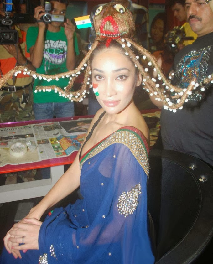 Sofia Hayat Indian Actress Stills - Desi Girlz