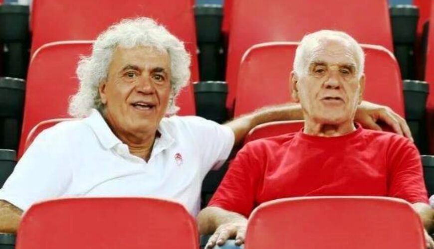 Ο Τάκης αποχαιρετά με έναν ξεχωριστό τρόπο τον Κυρ. Νίκο! (vid) Ο Τάκης αποχαιρετά με έναν ξεχωριστό τρόπο τον Κυρ. Νίκο! (vid)