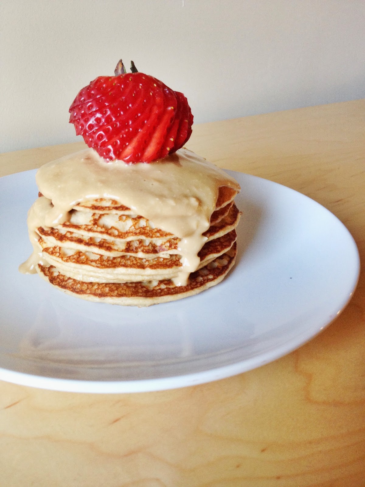 Royal Brunch Gingerbread Cinnamon Roll Protein Pancakes!