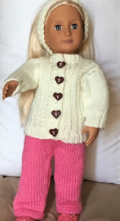 https://www.ravelry.com/patterns/library/aran-cardigan-and-trousers-set-18-inch-doll