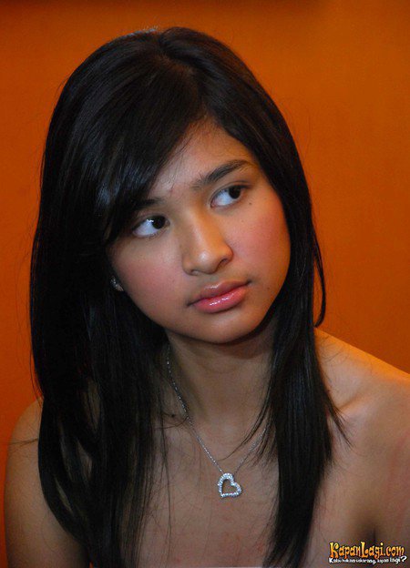 KOLEKSI FOTO MIKA TAMBAYONG