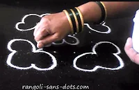 simple-butterfly-kolam-1101ab.jpg