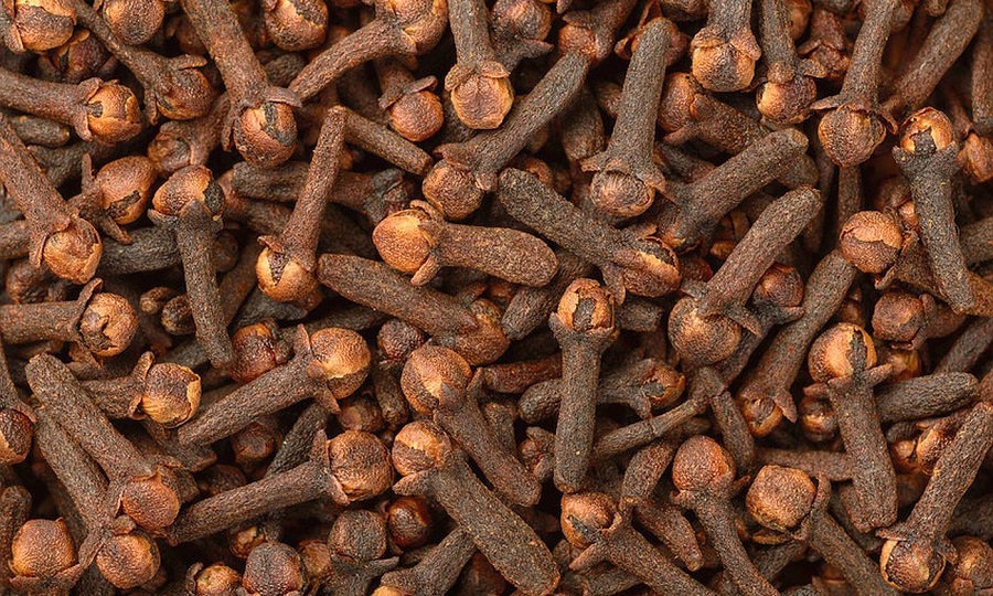 Zanzibar urges traders to stop buying cloves directly from farmers