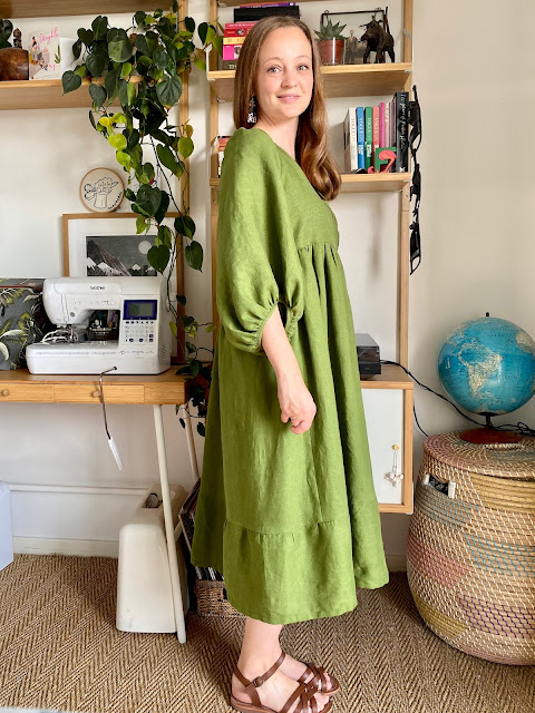 Diary of a Chain Stitcher: McCalls 7969 in Moss Green Linen from The New Craft House