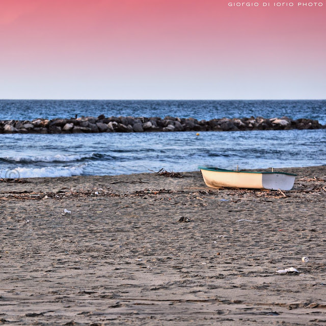 Waiting for the summer, estate, summer, barca, boat, tramonto, sunset, mare Foto Ischia, malinconia,