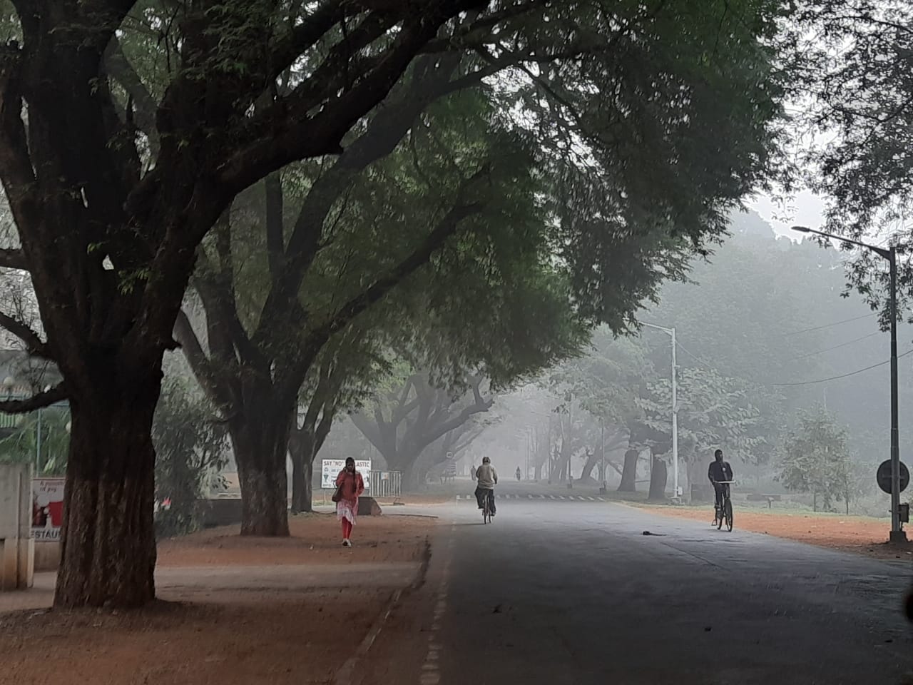 খড়গপুর মেদিনীপুরে ফের ৭ছুঁল তাপমাত্রা, এবছর কাঁপতে কাঁপতেই সরস্বতীর অঞ্জলি দেবে পড়ুয়ারা 1 খড়গপুর মেদিনীপুরে ফের ৭ছুঁল তাপমাত্রা, এবছর কাঁপতে কাঁপতেই সরস্বতীর অঞ্জলি দেবে পড়ুয়ারা