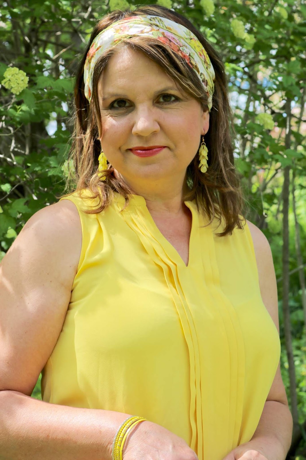 Amy's Creative Pursuits: A Bright Yellow Top with Pastel Blue