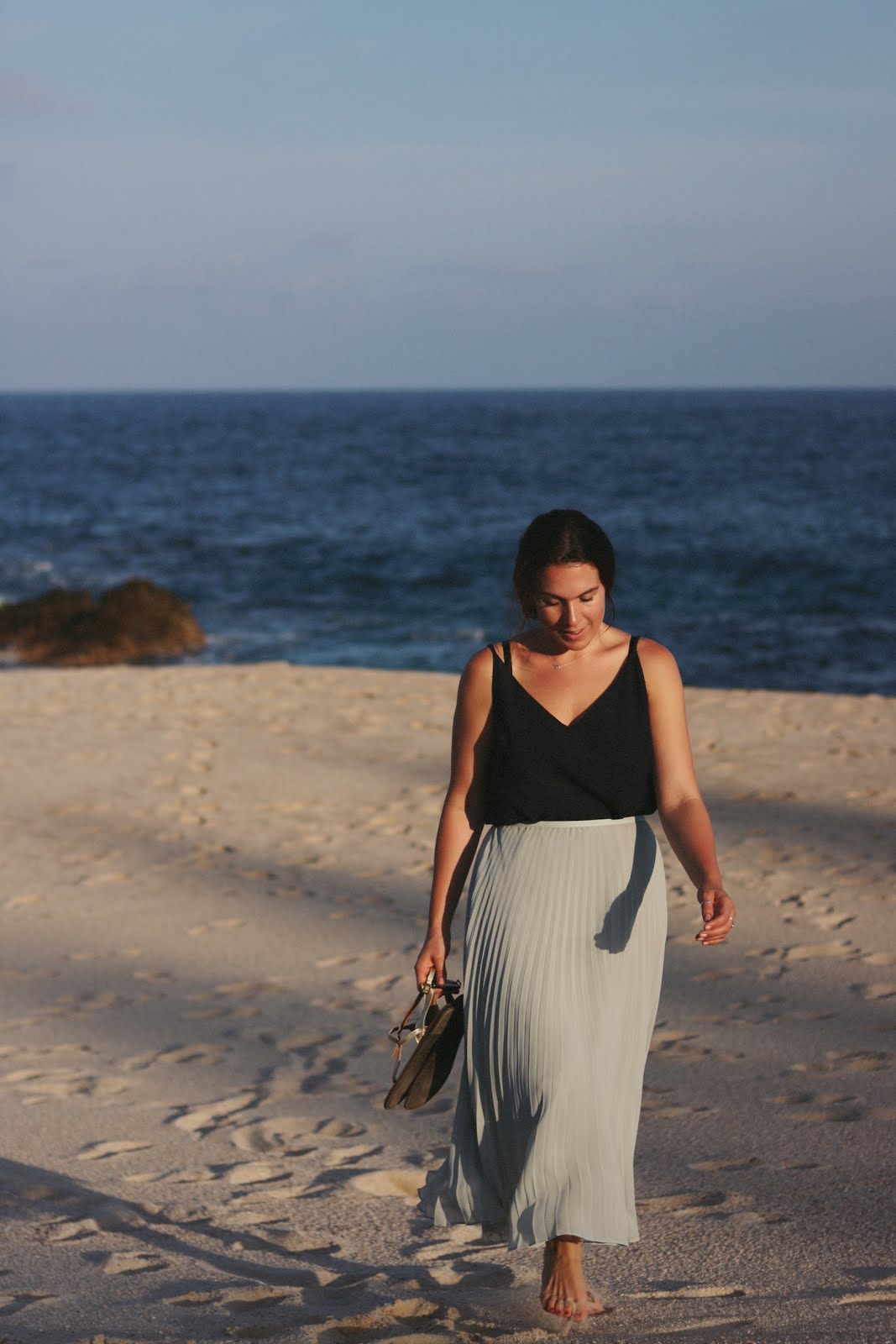 one&only palmilla resort blogger aritzia jude skirt vacation outfit aleesha harris