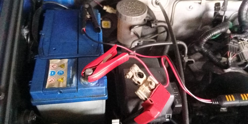 Jimny Car Batteries and a Smart Charger