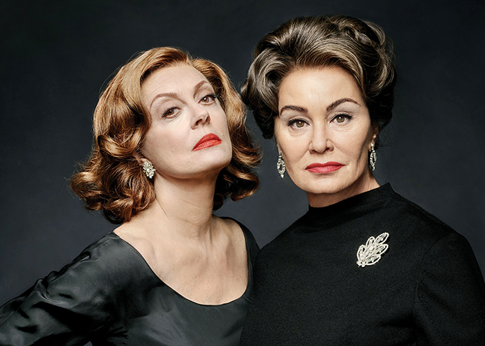 Resultado de imagem para ryan murphy susan sarandon and jessica lange