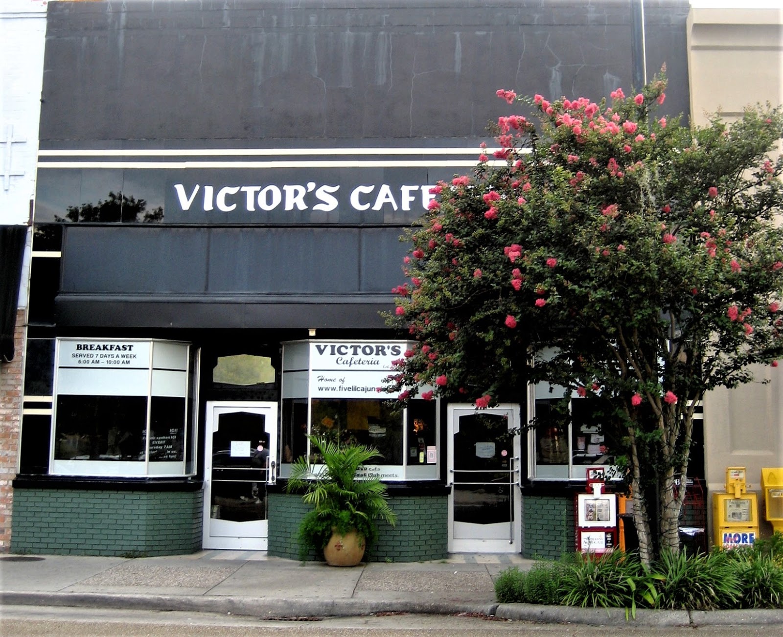 Living Rootless Louisiana New Iberia Dave Robicheaux' Fave Diner