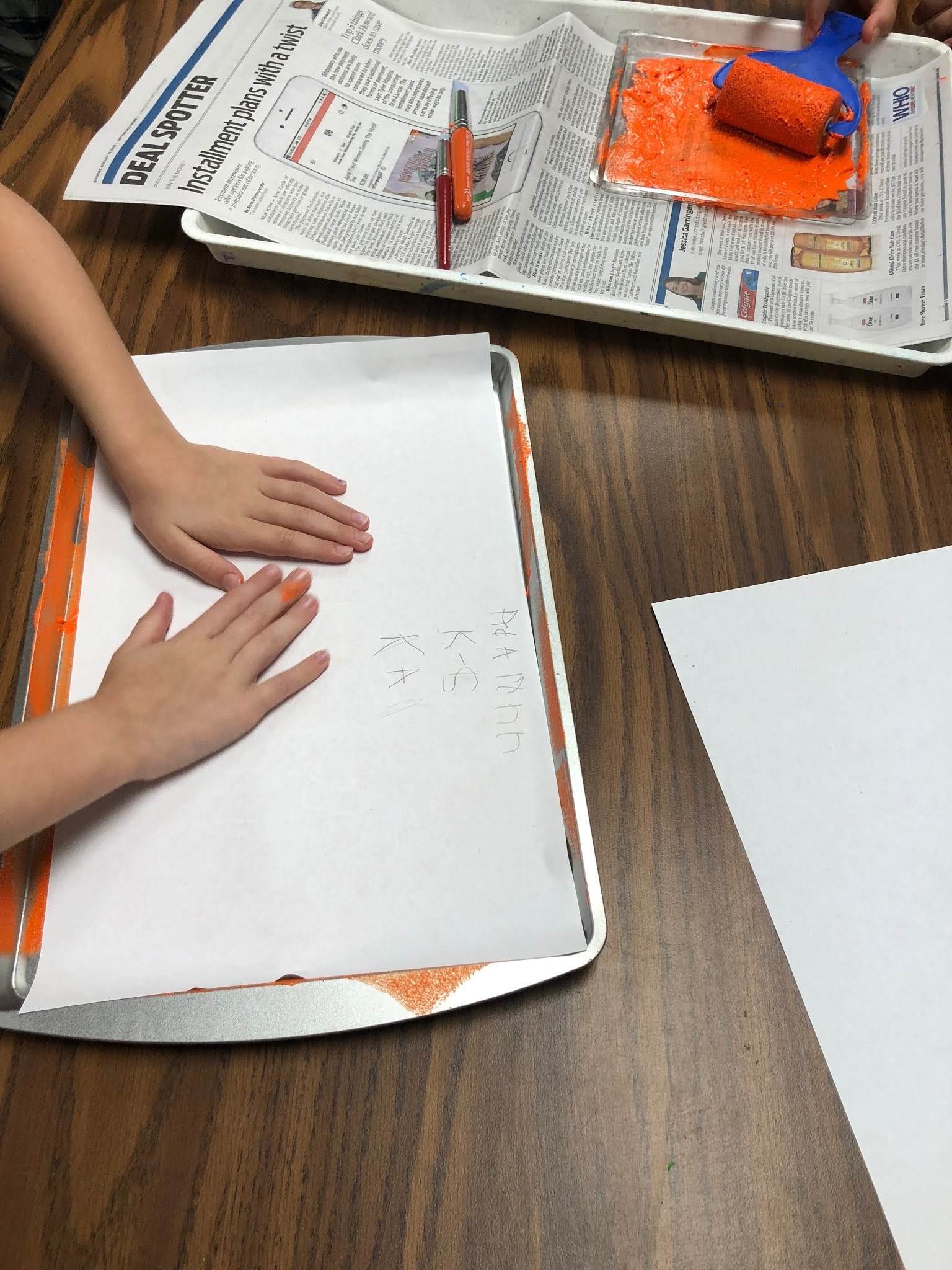 Mrs. Harris' art room kindergarten monoprinting art lesson