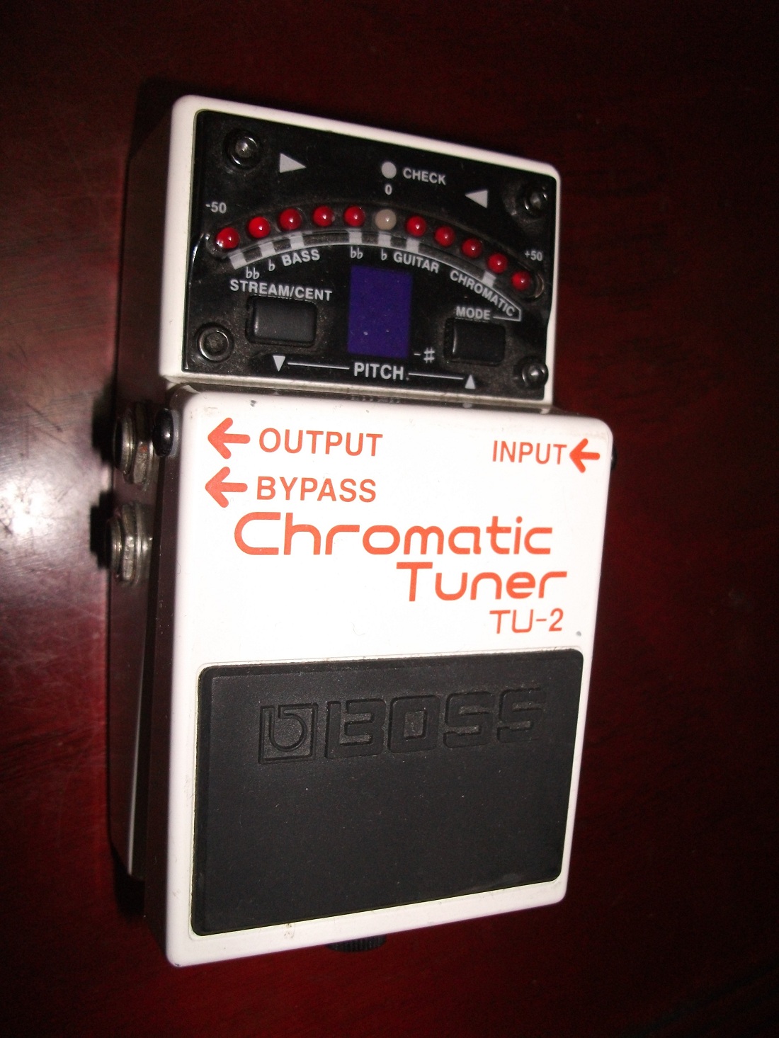 Marcel van Oort's Guitars and Equipment: Review: Boss TU-2 Chromatic Tuner