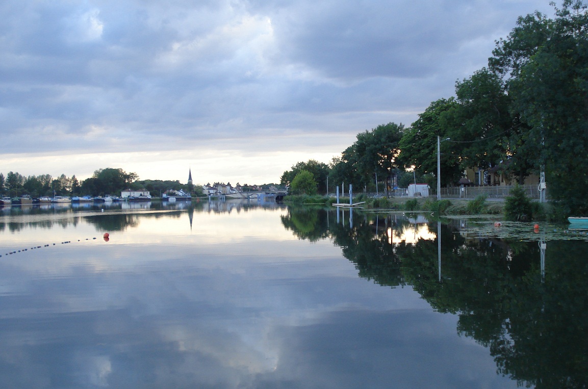 River Sailing: Chalon-sur-Saone to St Jean de Losne
