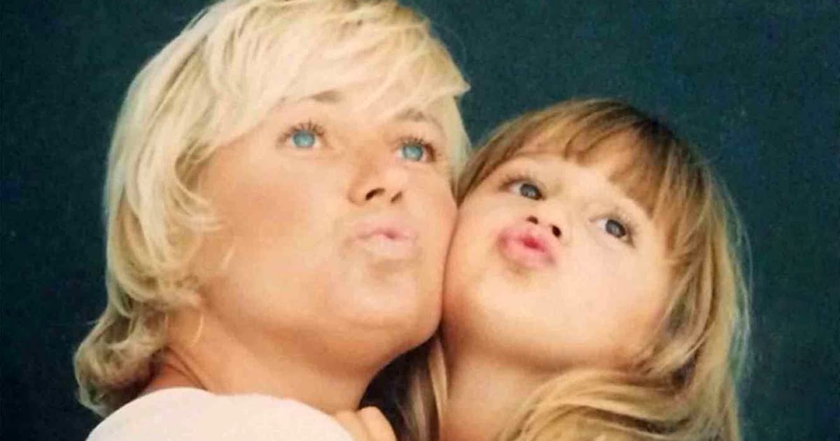 Seguidores da Xuxa Xuxa lança livro sobre 40 anos de carreira, e Bial quer entrevista Seguidores da Xuxa Xuxa lança livro sobre 40 anos de carreira, e Bial quer entrevista