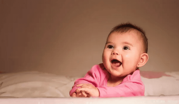 140+ Nama Bayi Perempuan Kristen Katolik yang Sesuai Alkitab Nama Bayi Perempuan Kristen Katolik