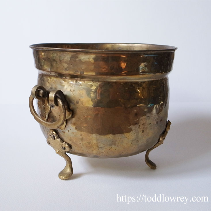 Todd Lowrey Antiques: 鈍く輝く絵になるポット / Antique Brass Pot with Handles