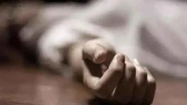 Kochi, News, Kerala, Death, Found Dead, Police, Woman, Woman found dead in Kochi