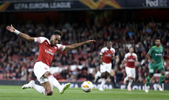 Pierre-Emerick Aubameyang Scores For Arsenal