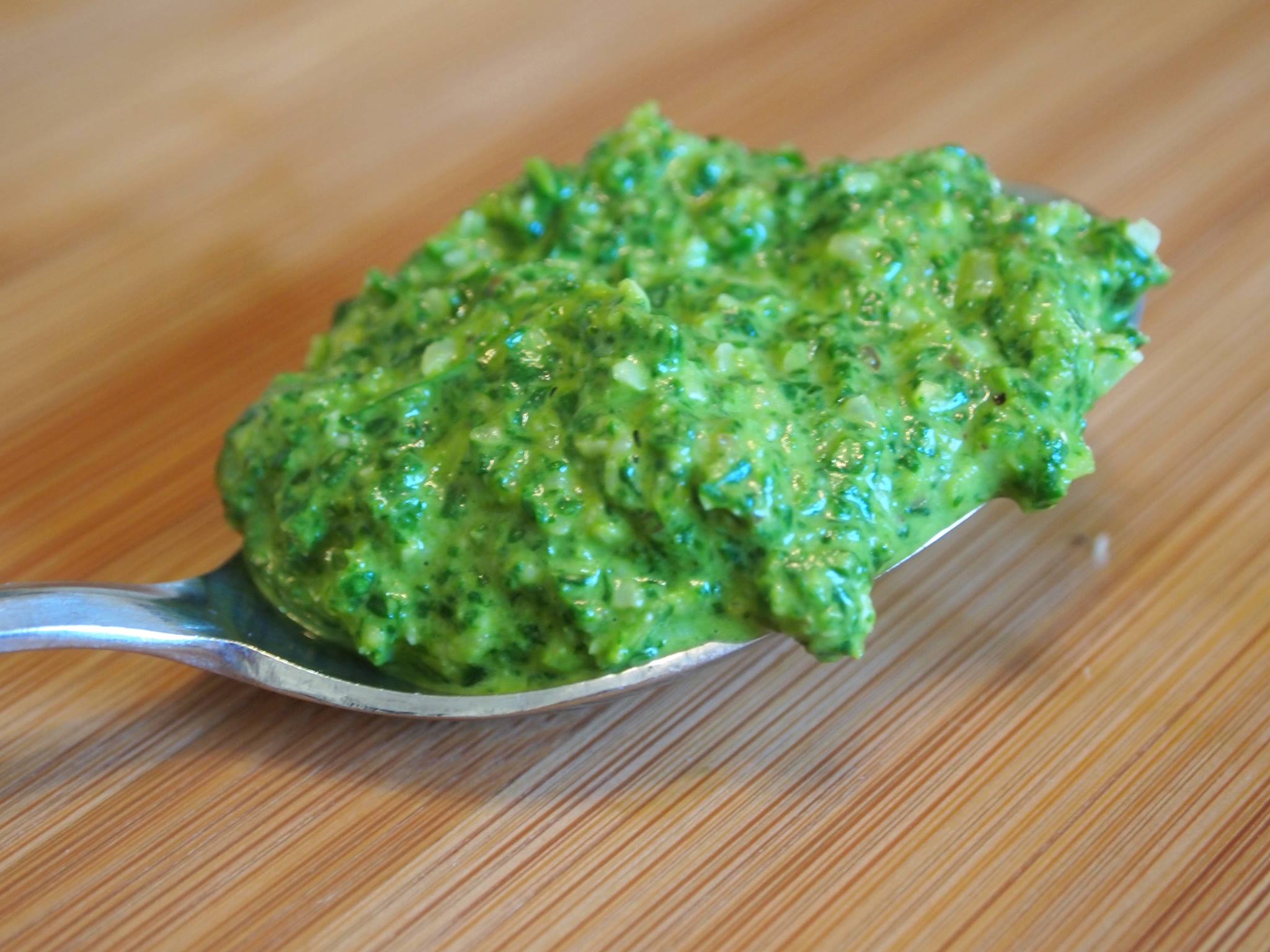Spinach Pesto Recipe and Its Benefits
